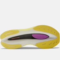 New Balance FuelCell SuperComp Elite V3