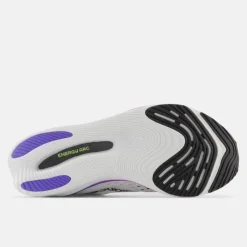 New Balance FuelCell SuperComp Pacer