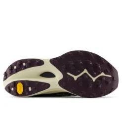 New Balance FuelCell SuperComp Trail