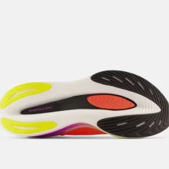 New Balance FuelCell SuperComp Elite V3