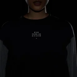 Nike Dri-Fit Run Division Crew