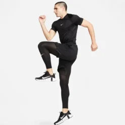 Nike Dri-FIT Slim Short Sleeve Tee