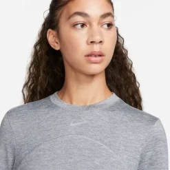 Nike Dri-FIT Swift UV Crew Long Sleeve Tee