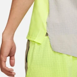 Nike Dri-Fit Trail Rise 365 Tank