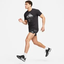 Nike Dri-FIT Trail Second Sunrise 5in Brief-Lined Shorts